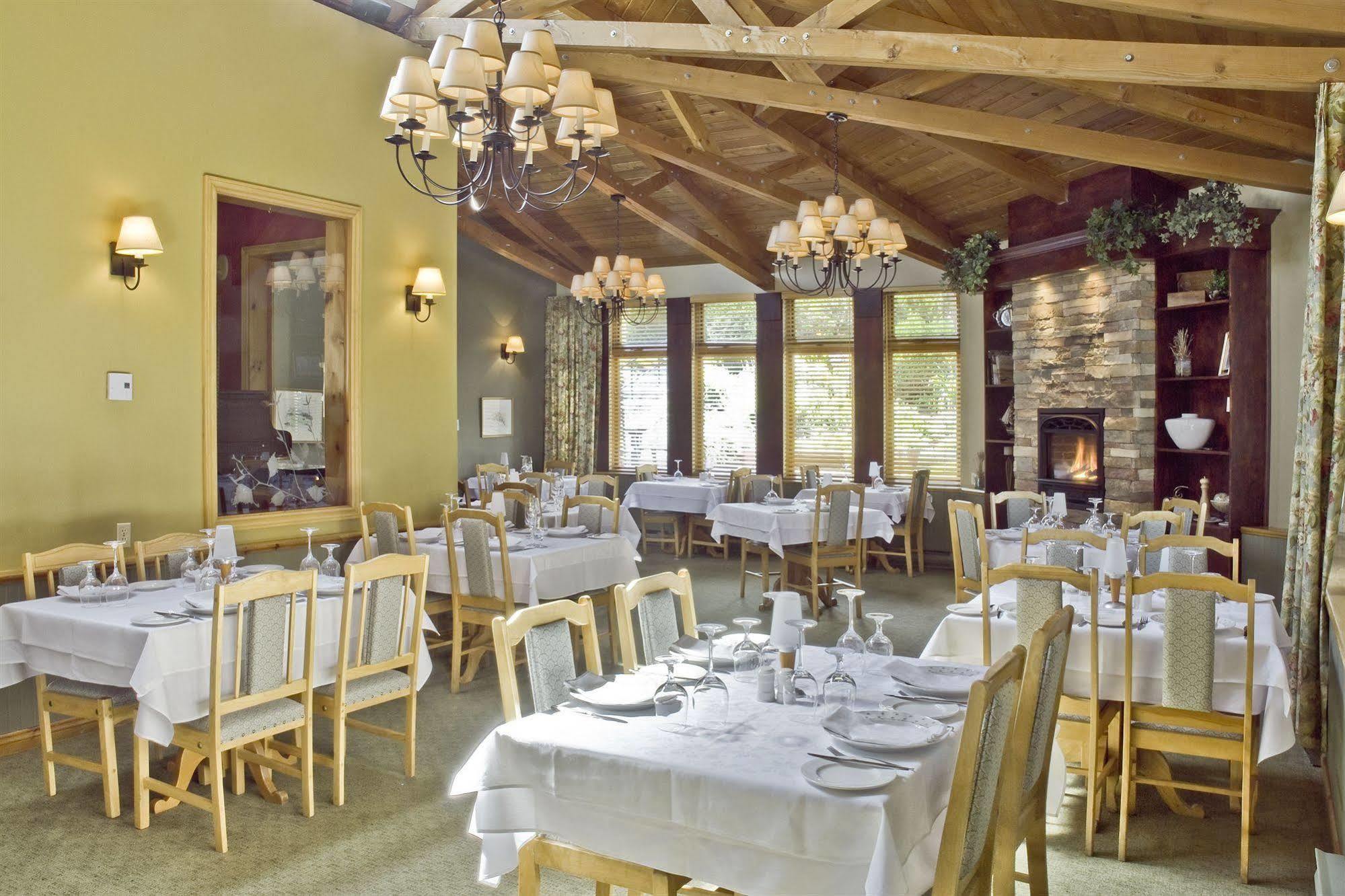 Auberge Des Peupliers La Malbaie Exterior foto